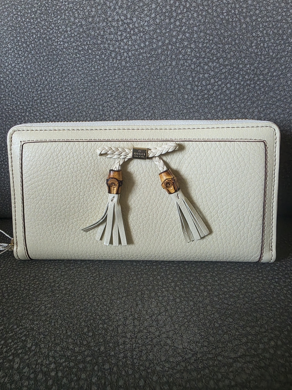 Gucci Cream Leather Zip Wallet with Bamboo Tassel Detail